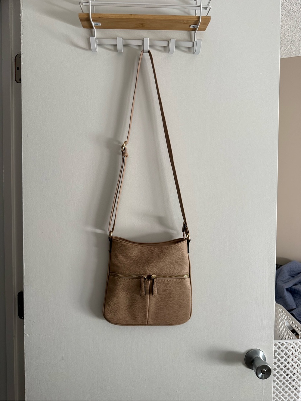 Everyday Tan Crossbody Bag with Front Zip Pocket